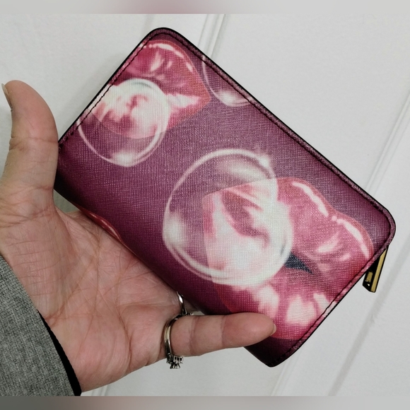 Marc Jacobs Wallet Limited Edition "Hot Lips" Valentine Collection - Picture 2 of 16